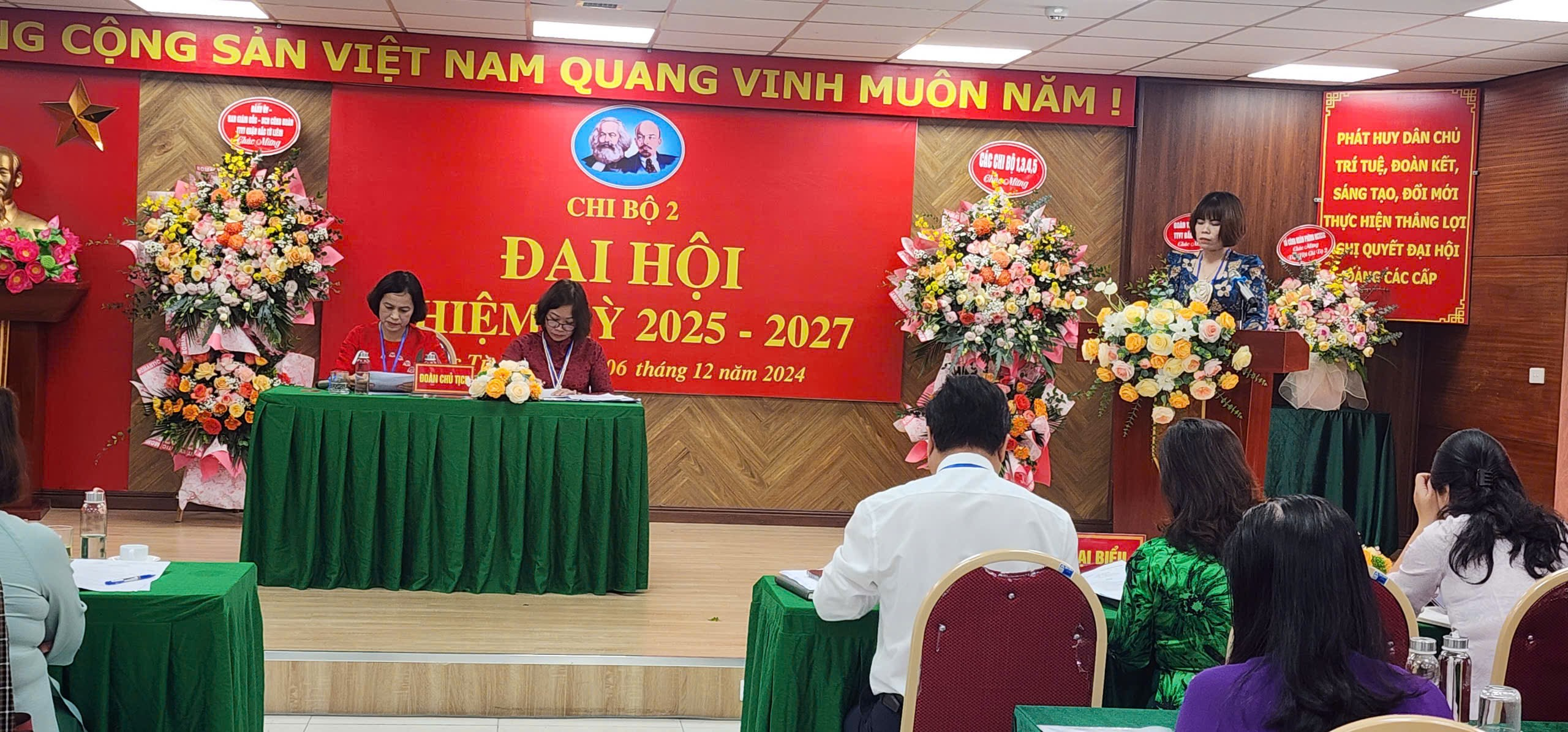 đại hội đảng